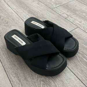 Steeve Madden sandals size 9